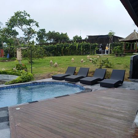 Munduk Tentrem Resort Exterior photo