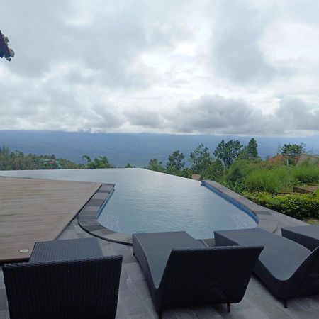 Munduk Tentrem Resort Exterior photo